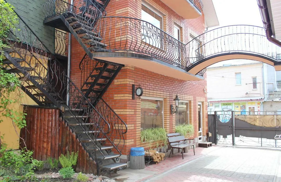 Ideal Hotel-1